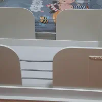 تخت نوزادبهمراه تشک