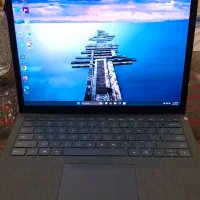 سرفیس لپتاپ ۲