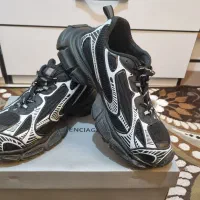 کتونی بالنسیاگا سایز 43