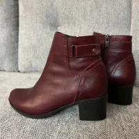 نیم بوت زرشکی سایز ۳۷بزرگ|کیف، کفش، کمربند|اصفهان, پروین|دیوار