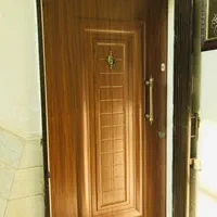 ساخت و نصب انواع درب های چوبی