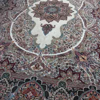 یک جفت فرش زیبا ۷۰۰ شانه
