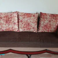 مبل ۷ نفره ومیز وسط