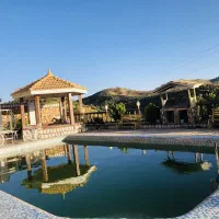 ویلا استخردار لوکس