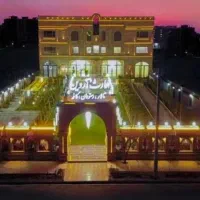 منشی و دفتر دار خانم اتلیه عکاسی و  عمارت آروین