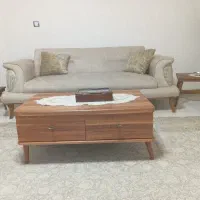 میز وسط به همراه دوستی