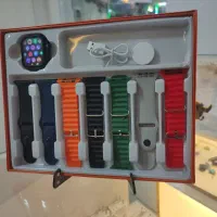 ساعت هوشمند به همراه ۷ بند