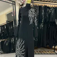 تولیدکننده مانتو وعبا مجلسی کاردست وسنگدوزی|لباس|مشهد, شهید فرامرز عباسی|دیوار