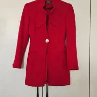 کت قرمز مجلسی