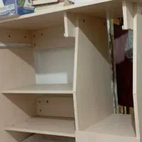 میز کامپیوتر تمیز و نو