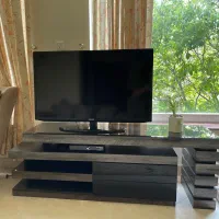 میز تلویزیون برند بلسان در حد نو