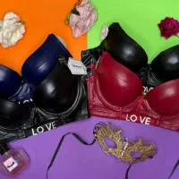 سوتین اسفنجی تمام چرم