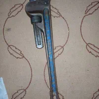 آچار لوله گیر انگلیسی زیرخاکی کلکسیونی نایاب|کلکسیون اشیاء عتیقه|عسلویه, |دیوار