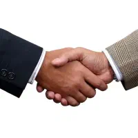 استخدام خانم مشاورومدیر