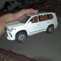 ماکت ماشین اهنی