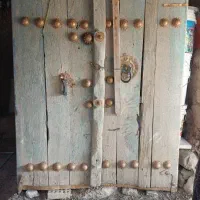 درب چوبی قدیمی