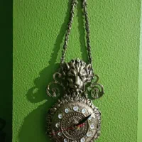 ساعت دیواری برنزی