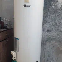 آبگرمکن ایستاده ایران شرق در حد نو نو