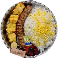 این غذا و کباب را تحویل می گیرید.