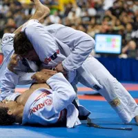 آموزش کنتاکت جوجیتسو (MMA) ، دفاع شخصی