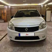 رنو ساندرو