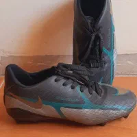 کفش فوتبال سایز ۳۸