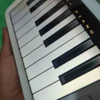 ۲تبلت سامسونگ نوت8صفحه بزرگ سیمخور سالم تمیزبا قلم