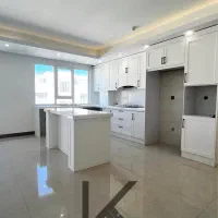 125متر-غرق-در-نور-قیمت-تعدیل-شده-کلید-در-اختیار