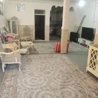 ویلایی ۱۲۰ متری*  دوطبقه و نیم * رسالت ۷۱