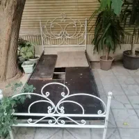 تخت فلزی یک نفره