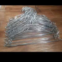 چوب لباسی محکم نو تمیز آهنی قیمت ۱۸