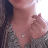 گردنبد پروانه ای