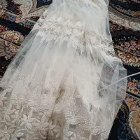 پرده توری جلوی دری