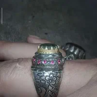 زمرد با مخرج های یاقوت سرخ مهر دار|جواهرات|ساری, |دیوار