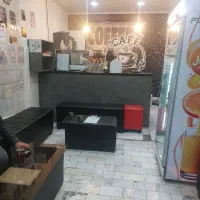 کافه با تمام تجهیزات به فروش میرسد