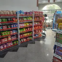 کار در فروشگاه مواد غذایی