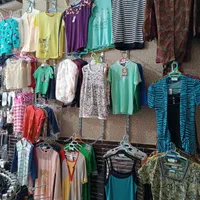 االباس زنانه مردانه دخترانه پسرانه حراج ۱۰۰۰۰۰ت|لباس|اردبیل, |دیوار