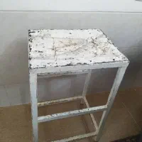 چهارپایه اهنی محکم