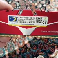 رم کامپیوتر ۸ گیگ ddr4درحد نو فروش فوری