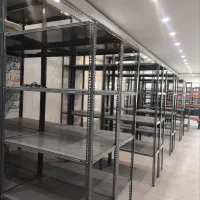 قفسه پیچ و مهره ای
