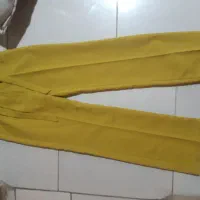 لباس ها درحدنومیباشد