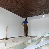به یک کارگر ساختمانی نیاز دارم