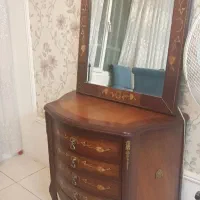 میز و کنسول آینه دار