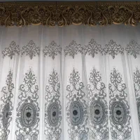 پرده حریر سالم و تمیز