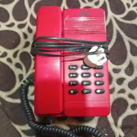 اشیا قدیمی تلفن ثابت|تلفن رومیزی|اصفهان, کساره|دیوار