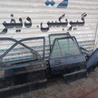 در گلگیر صندوق پژو پراید تمیز درحدنو