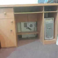 میز تحریر کامپیوتر