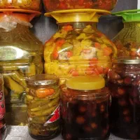 محصولات خانگی درجه یک تمیزخوش طعم تضمینی ترشیجات