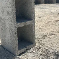 تولیدی بلوک لیکا و ماسه ای واقع جاده بیجار