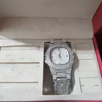 ساعت نگین داردرحدنو